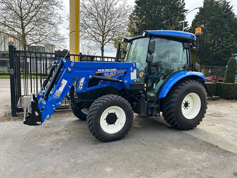 Tractor new holland